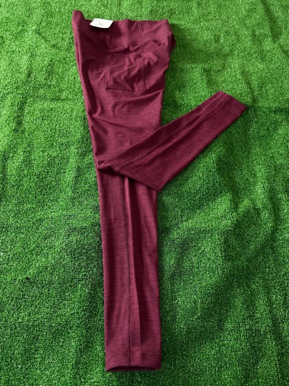 Xersion Women’s High Rise Fitted Leggings 28" 7/8 Ankle Burgundy Size S NWT Yoga